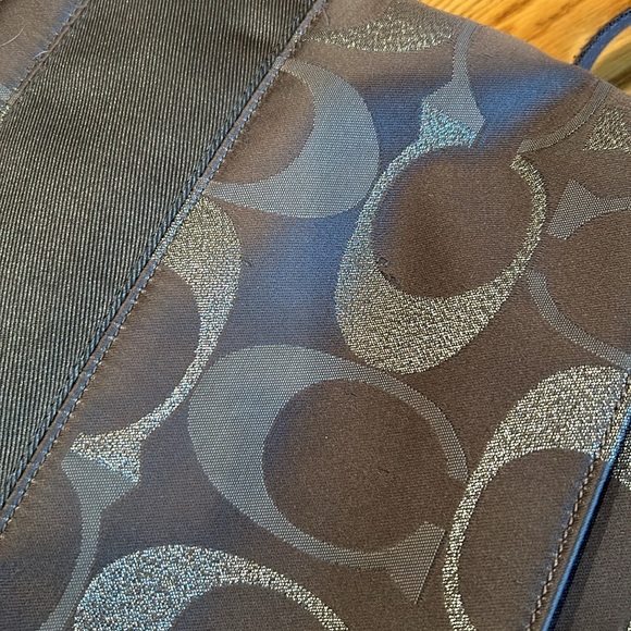 Coach Gray/Silver Signature Bag - Picture 10 of 10